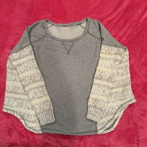 Sweatshirt - Knitted Sleeves